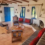 Beachfront House In Olive Grove Arkítsa