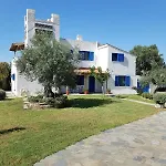 Beachfront House In Olive Grove 別荘 Arkítsa