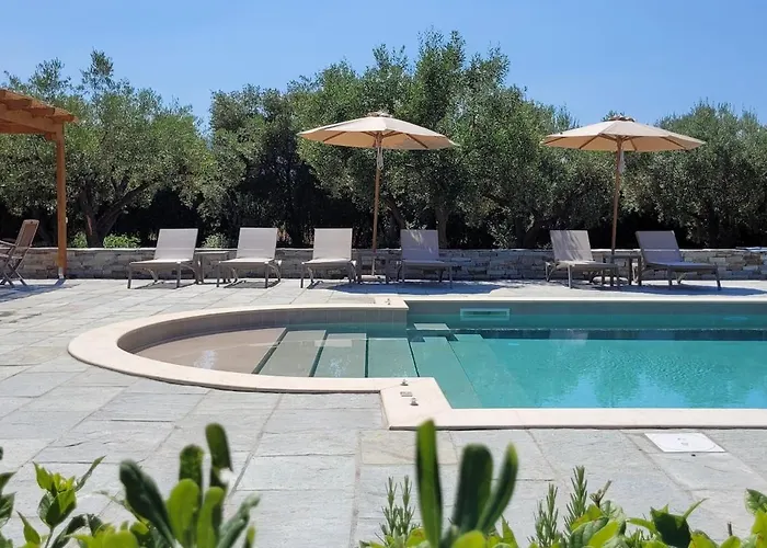 Beachfront House In Olive Grove * Arkitsa