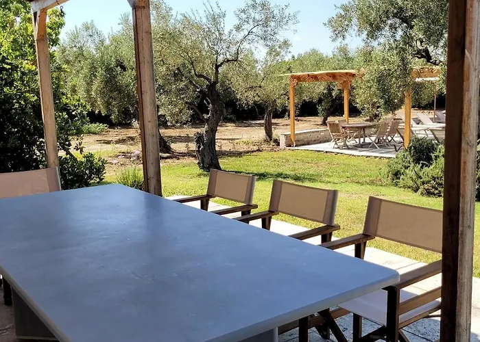 Beachfront House In Olive Grove Arkitsa