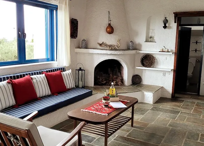 Beachfront House In Olive Grove Arkitsa
